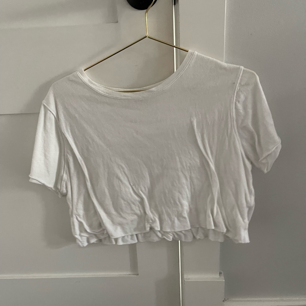 Cute cropped t shirt